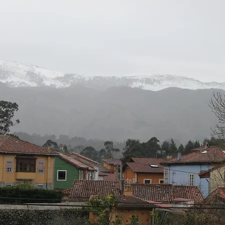 Hostel Llanes International *