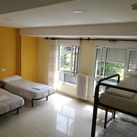 Llanes International Hostel *