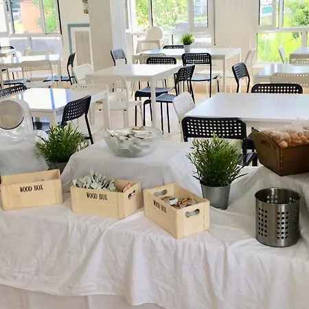 旅馆 Llanes International *