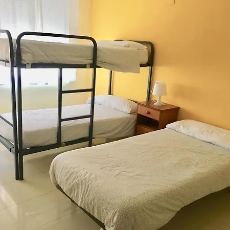 旅馆 Llanes International 博迪利奈斯