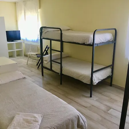 Llanes International