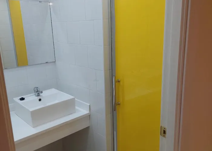 Hostel Llanes International Poo De Llanes