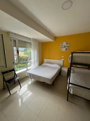 Llanes International