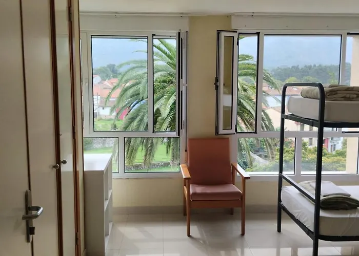 Llanes International