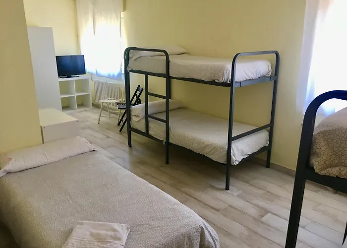 Llanes International