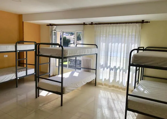 Llanes International Hostal *